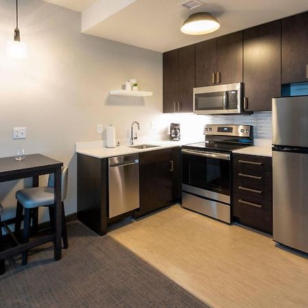 Residence Inn Minneapolis Maple Grove/Arbor Lakes Экстерьер фото