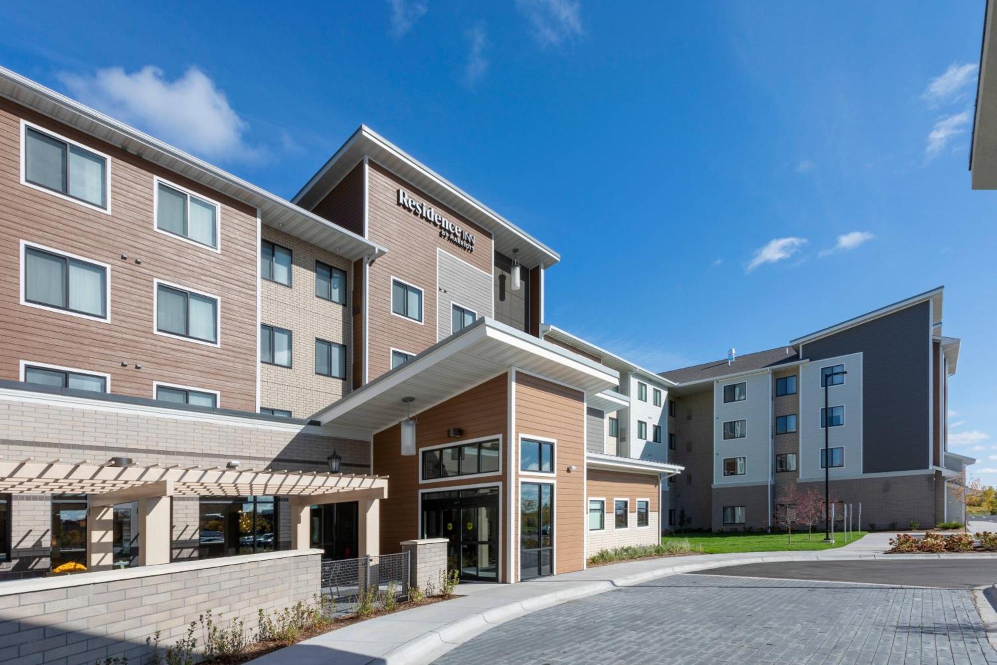 Residence Inn Minneapolis Maple Grove/Arbor Lakes Экстерьер фото